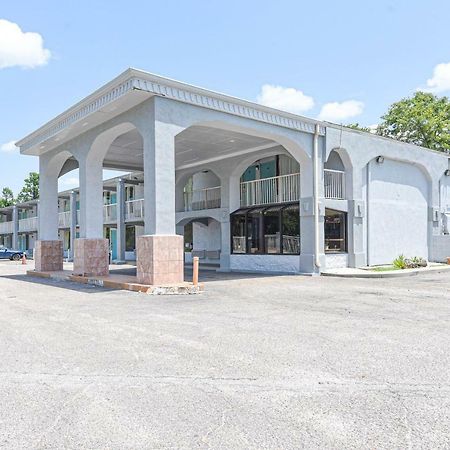 Hotel Valdosta Ga I-75 & Us-221 N Hwy Bagian luar foto