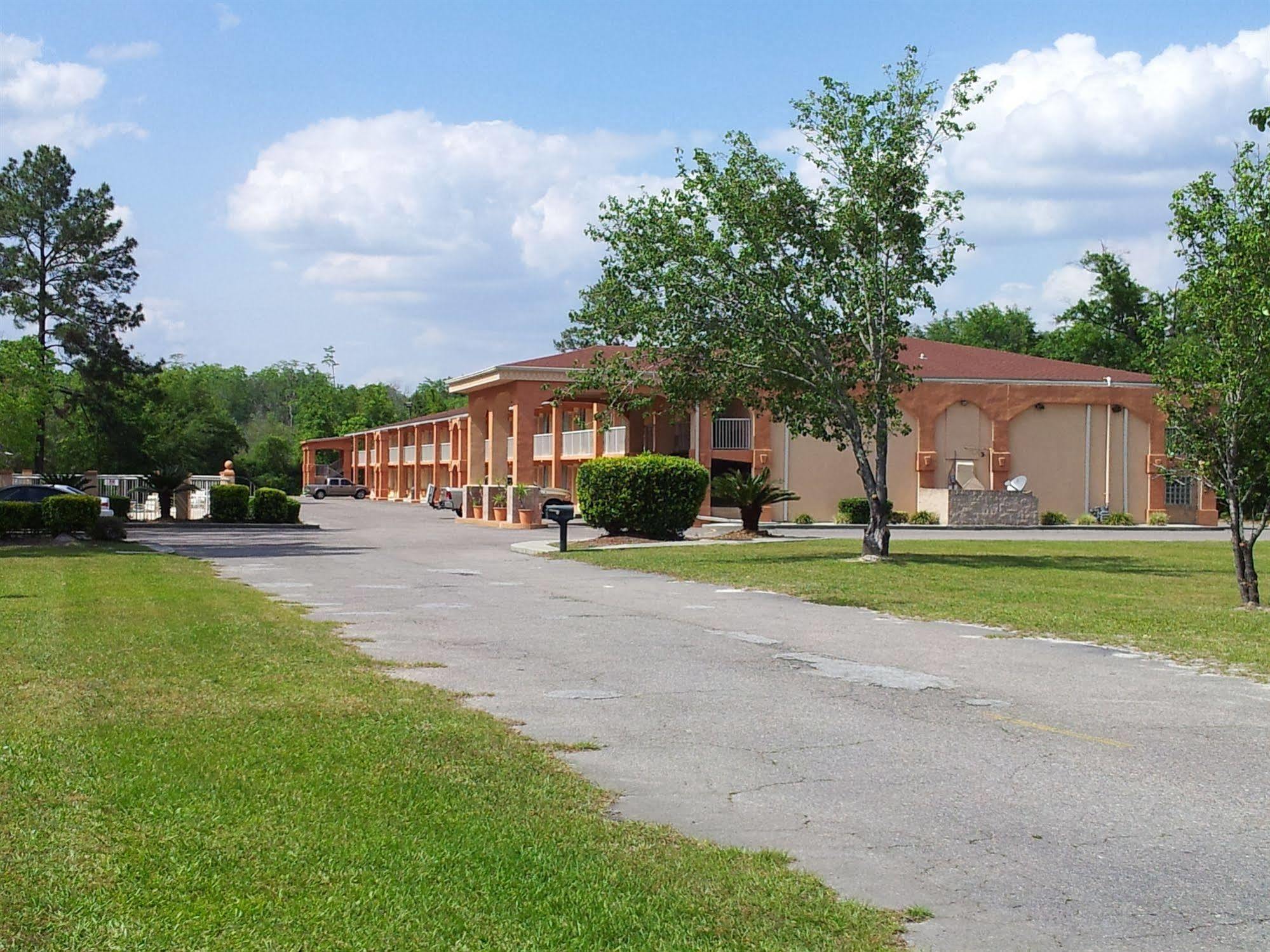 Hotel Valdosta Ga I-75 & Us-221 N Hwy Bagian luar foto