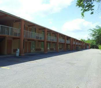 Hotel Valdosta Ga I-75 & Us-221 N Hwy Bagian luar foto